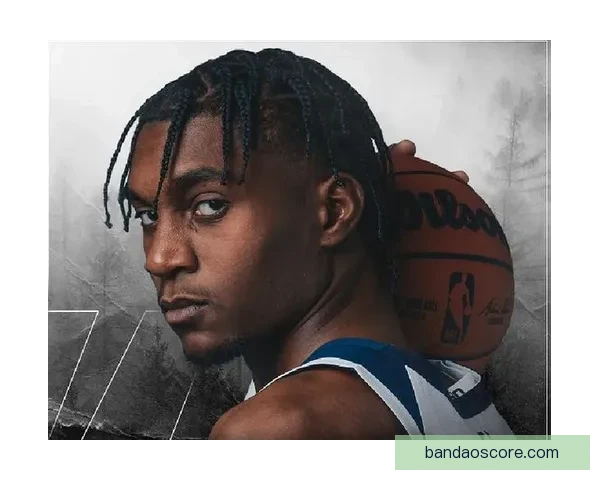 比塔泽恶犯遭驱逐 丹尼尔斯为队友出头吃T 引发场上冲突